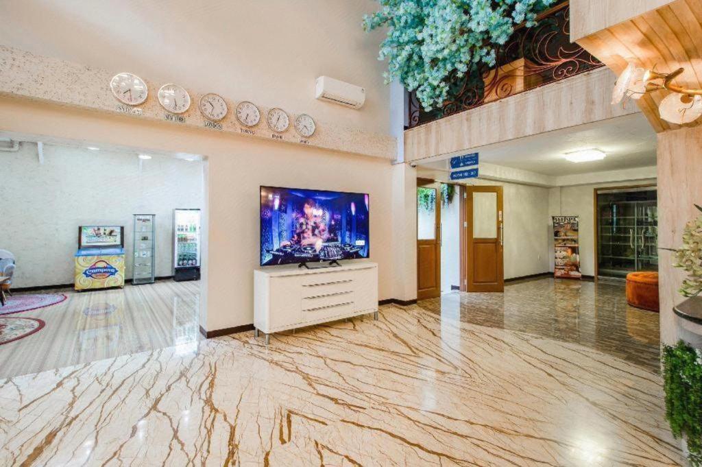 Готель Oyo 1805 Fatmawati Mansion Syariah Джакарта Екстер'єр фото